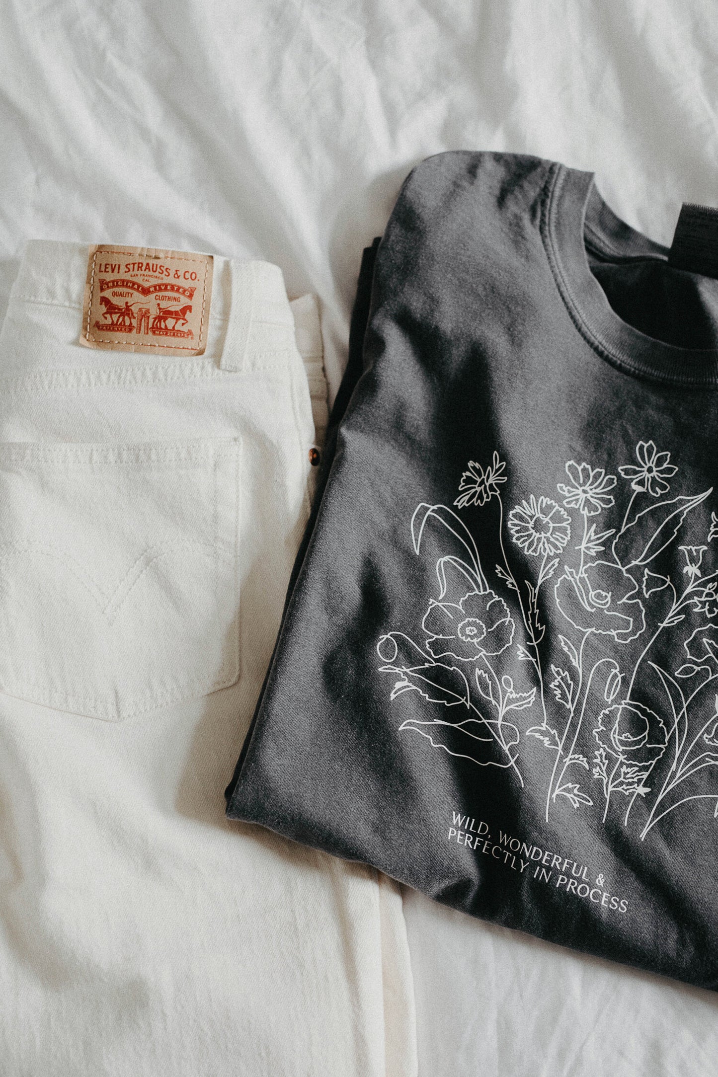 OVERSIZED BOUQUET TEE